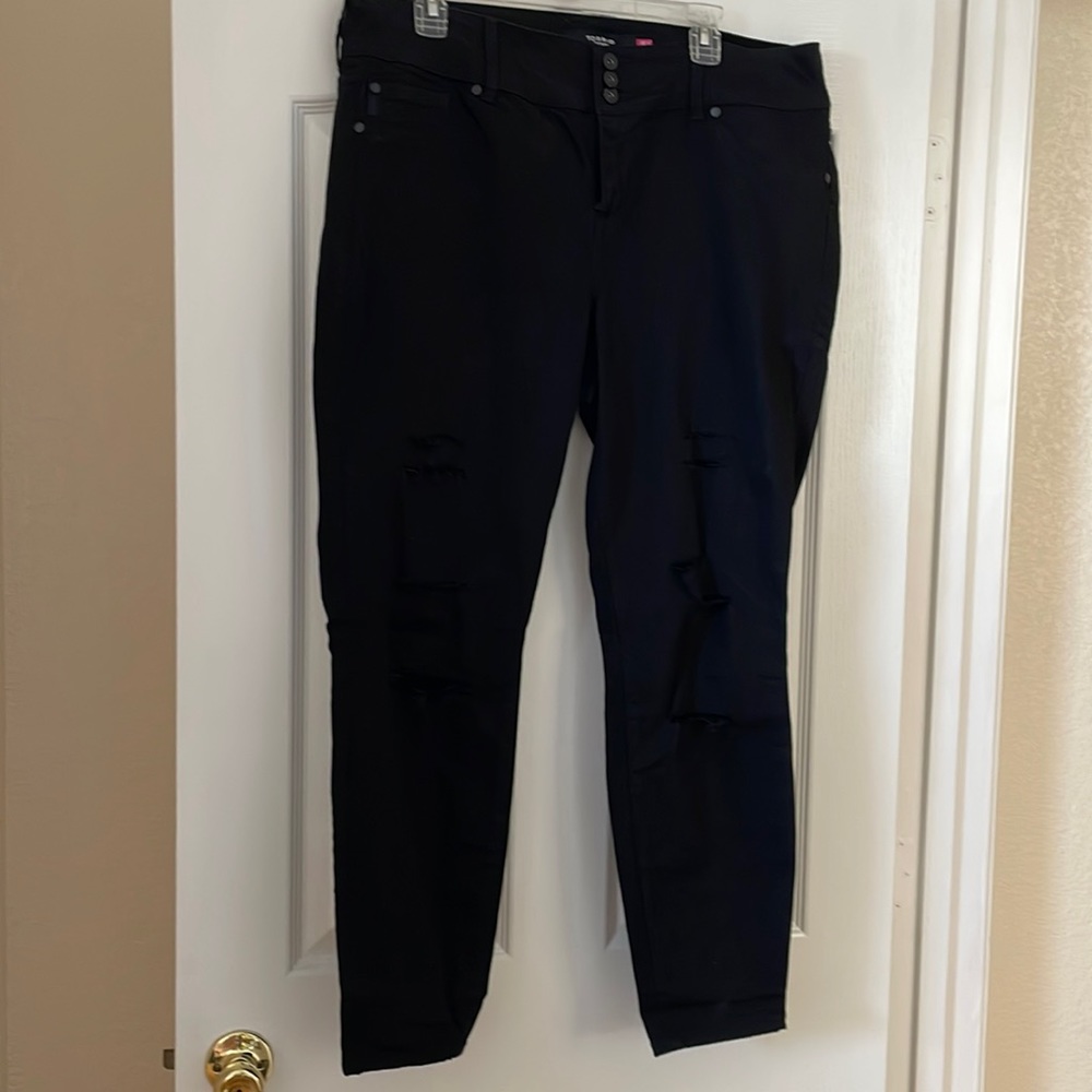 Torrid Black Jeans size 20R jeggins